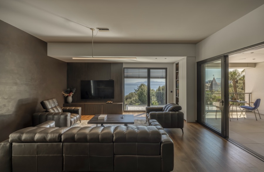 Living room with sea view