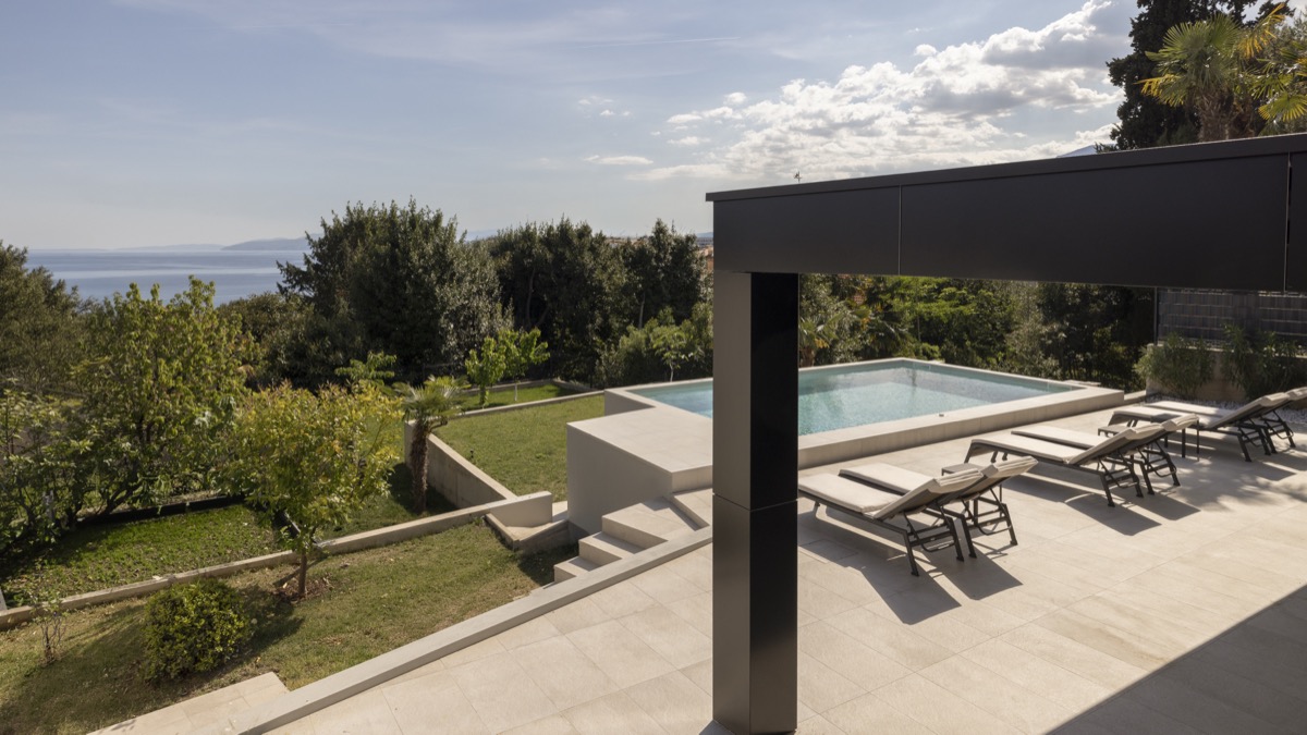 Pool terrace