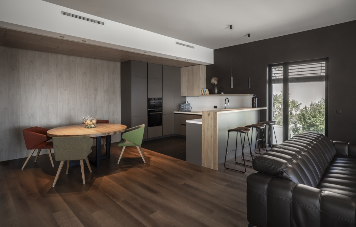Kitchen & Living